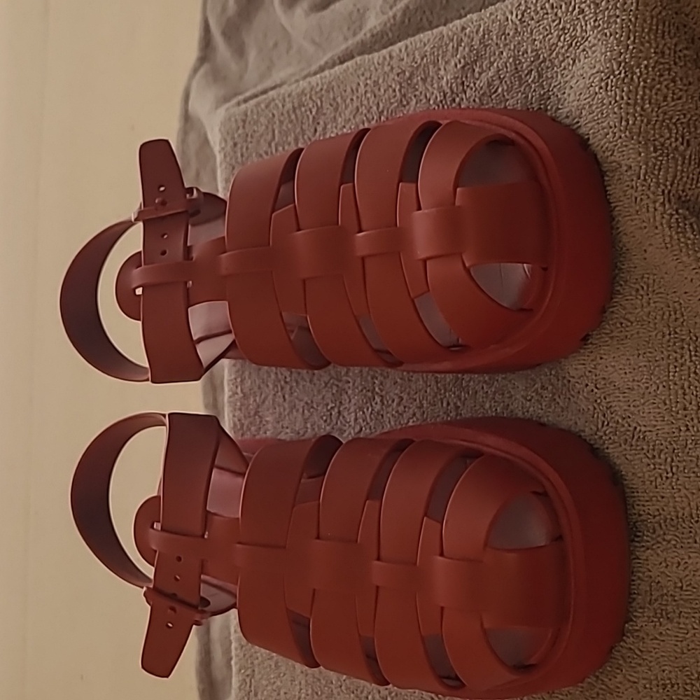 Girls sandals